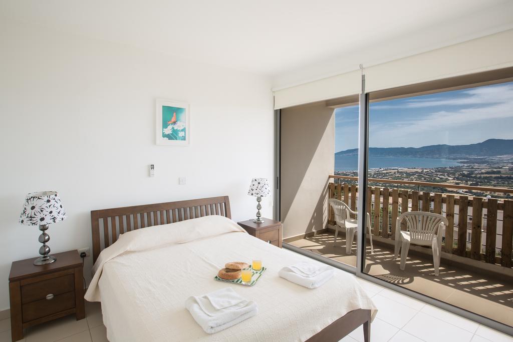 Esprit Villa 20 Polis Room photo