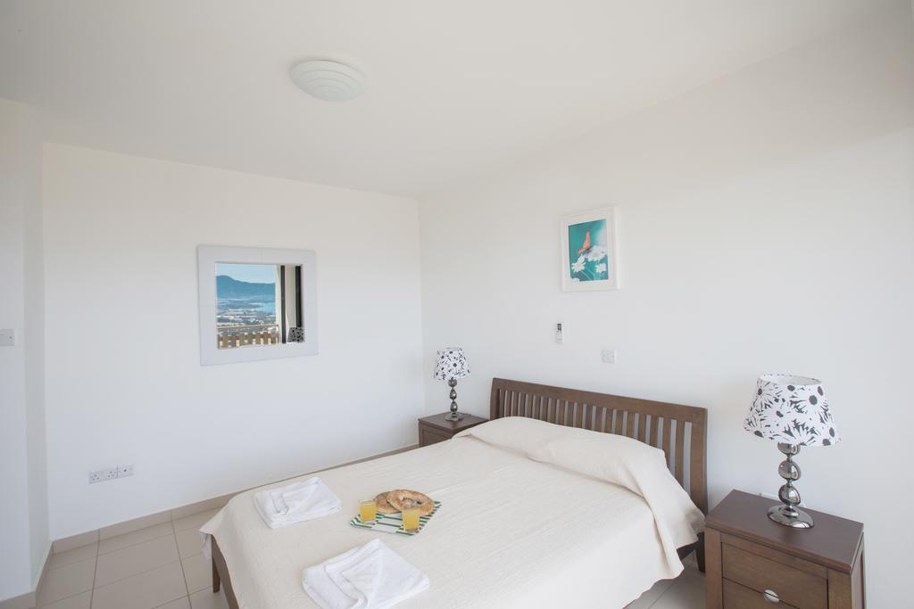 Esprit Villa 20 Polis Room photo